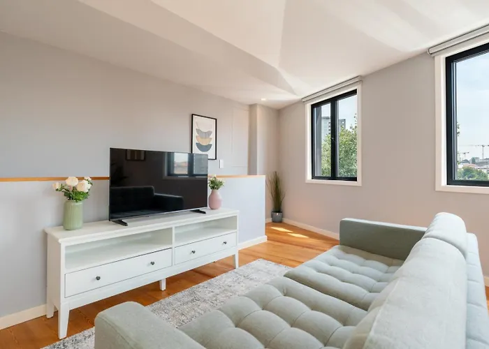 Stylish & Bright By Hostwise Apartman *