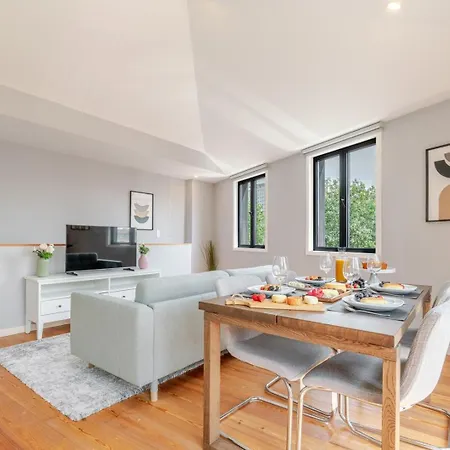 Stylish & Bright By Hostwise Apartmán